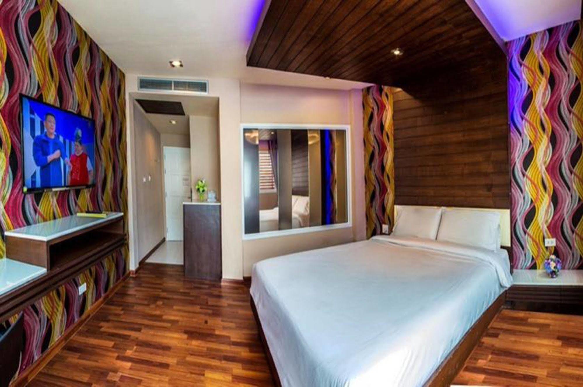The Ring Hotel Хат'яй Екстер'єр фото