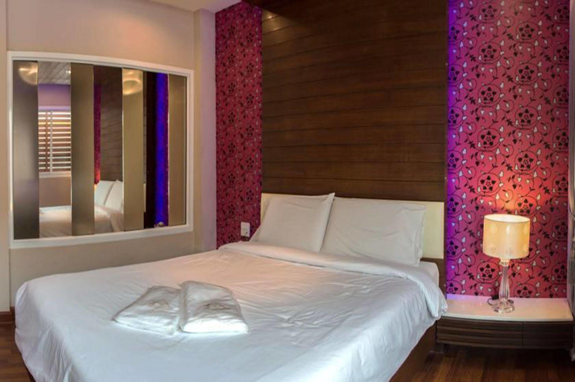 The Ring Hotel Хат'яй Екстер'єр фото